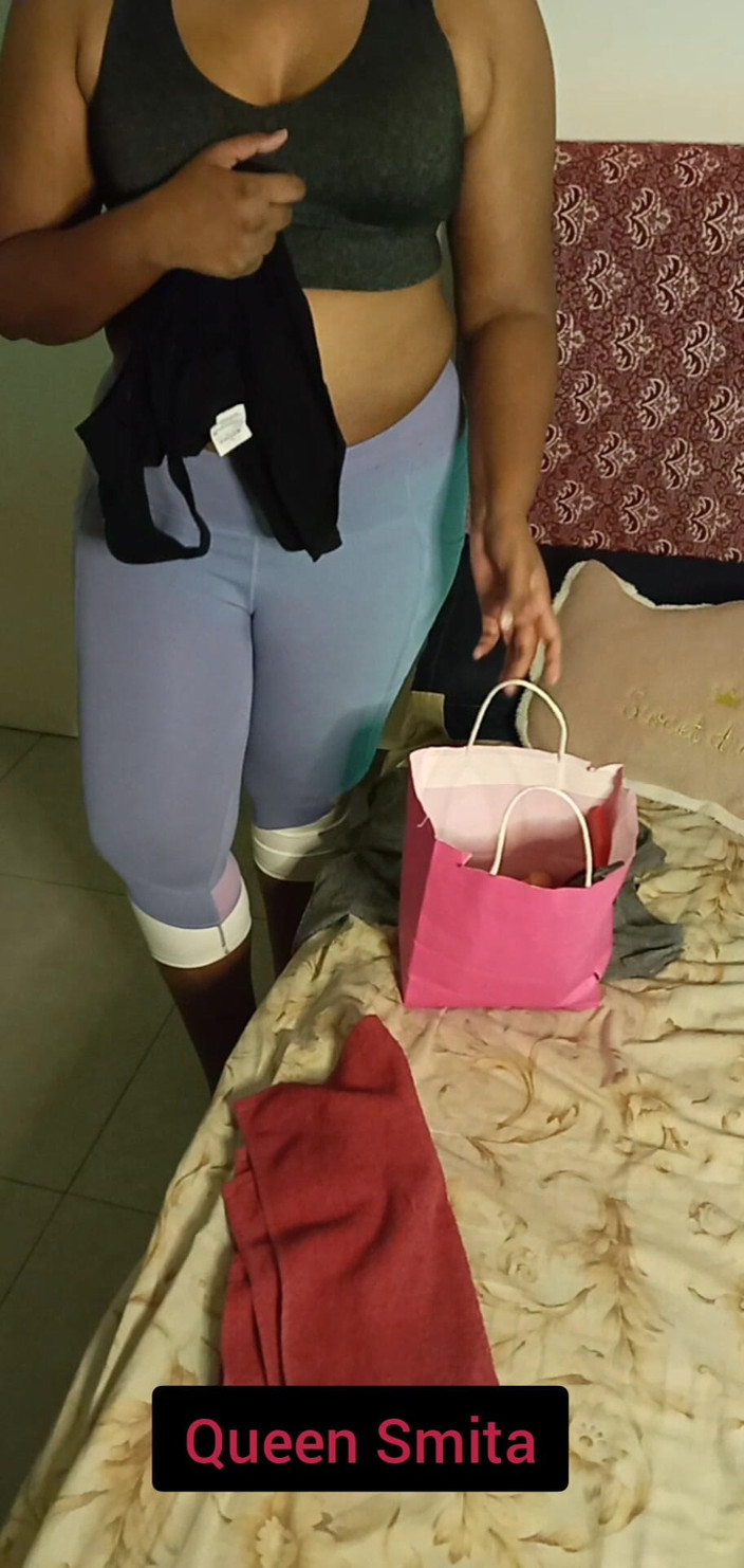 Goddess Silk Smita: Si seksi smita si ibu-ibu nakal yang lagi sange berat