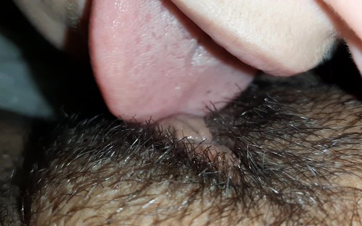 Lesbian-illusion: Lesbian Hairy Pussy Eating Close up