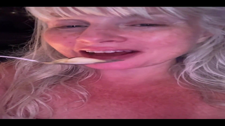 PaintedRose: 809538787976704000.mp4