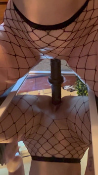 Reite meinen dildo, bis ich darüber komme