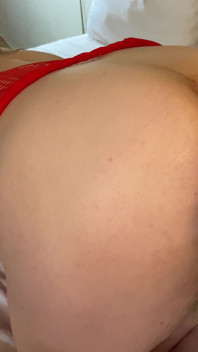Il femboy viene sbattuto bello e forte
