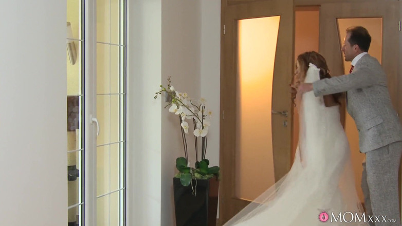 MomXXX: Mom.xxx - Bride Needs Her Ex-boyfriend's Cock Before Wedding