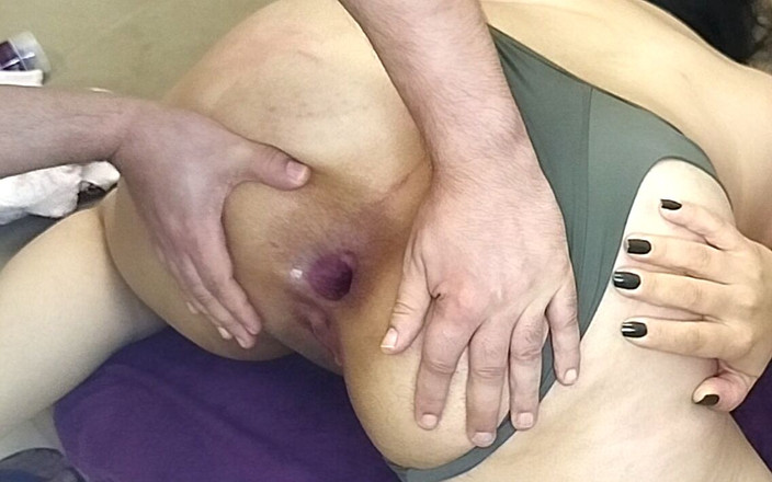 LartCouple: 肛門ぽっかりと舌とディック深い内部大きなお尻白い妻