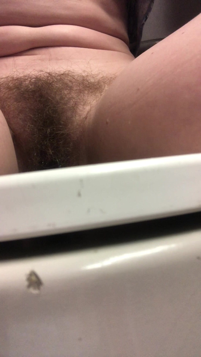 Pissing Paradise: Fancy a Chat Whilst I Do a Huge Pee on...