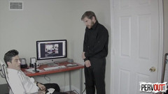 ManUpFilms: 직장에서 걸렸어