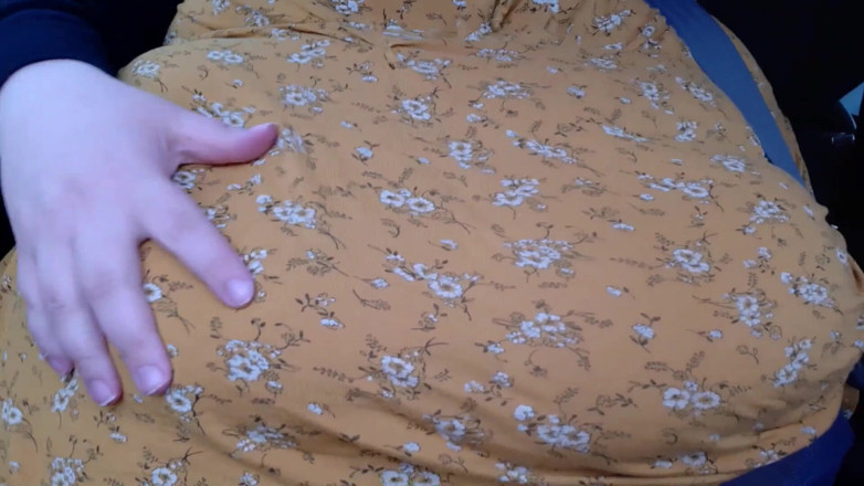SSBBWLadyBrads: La mia pancia grassa in macchina