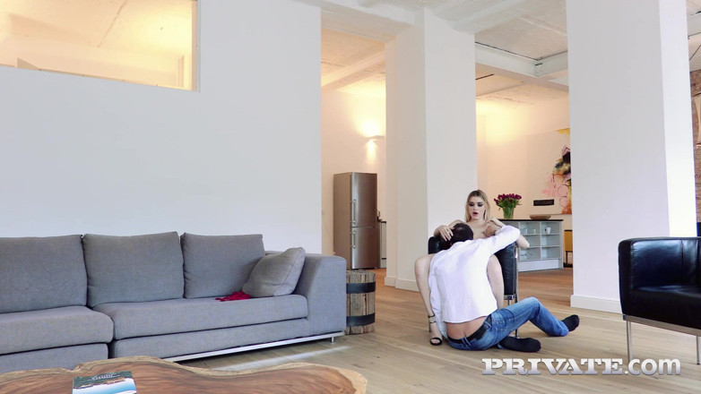 Private.com: Anny Aurora穿着她最性感的内衣并被颜射