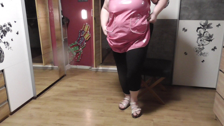 tammara big: W Gumowym Fartuchu Spłaszczam Kapcie