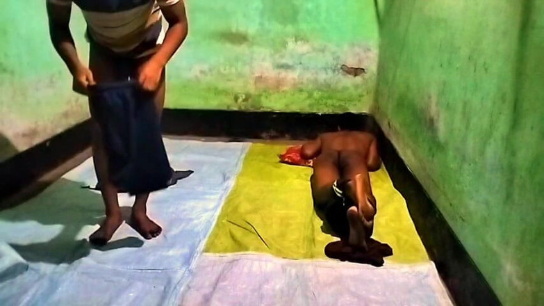 Desi Tits: Gay Desi nastolatki przyjaciele