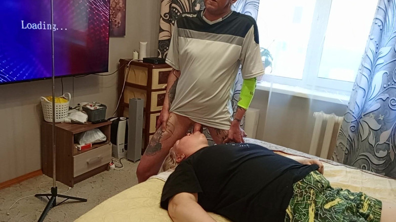 Zona901: Szarpię mojego kutasa i pieprzę mojego sąsiada w ustach, aby...