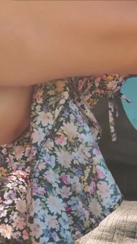 Follando a la esposa de mi amigo en su vestido de domingo