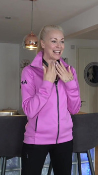 Lucy Lauren in bondage ondergoed