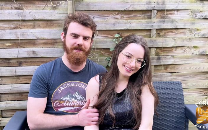 Porno Baguette: Katerina, Sexy brunetka, Miluje čtveřici