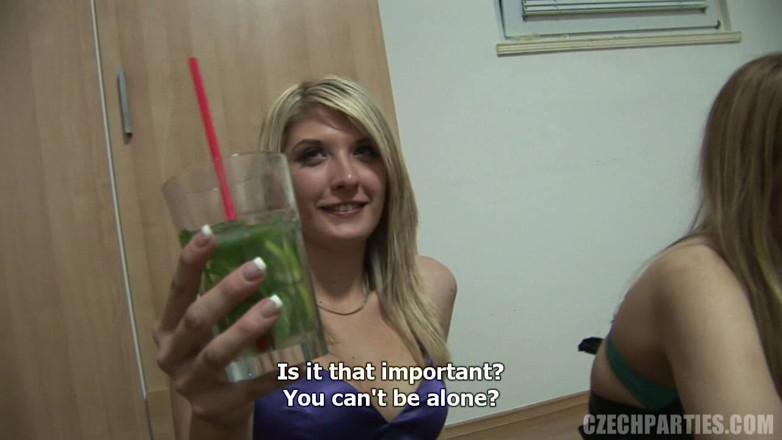 Czech Parties: Tschechische Parties 7 - teil 3: Tschechische tittenparty - Blonde H-cups haben das große...