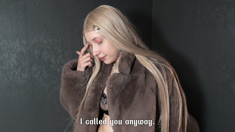 LyalkaRPG: कुंवारी ने अपना कौमार्य खोने के लिए एक वेश्या को बुलाया और चुदाई सीखी, जल्दी से उसकी गांड पर वीर्य