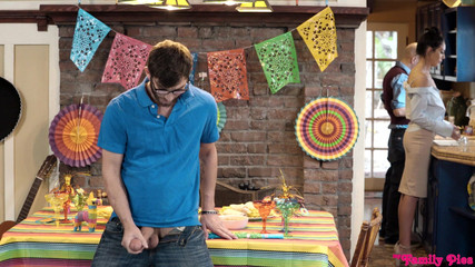 My family pies: Lima berdiri atau - S2:e5