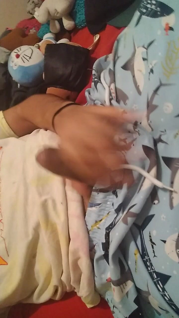 AlexAlejandro13: Торкнись мене одягом