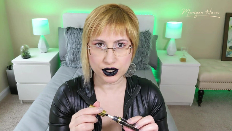 Morrigan Havoc: Dává si černou rtěnku