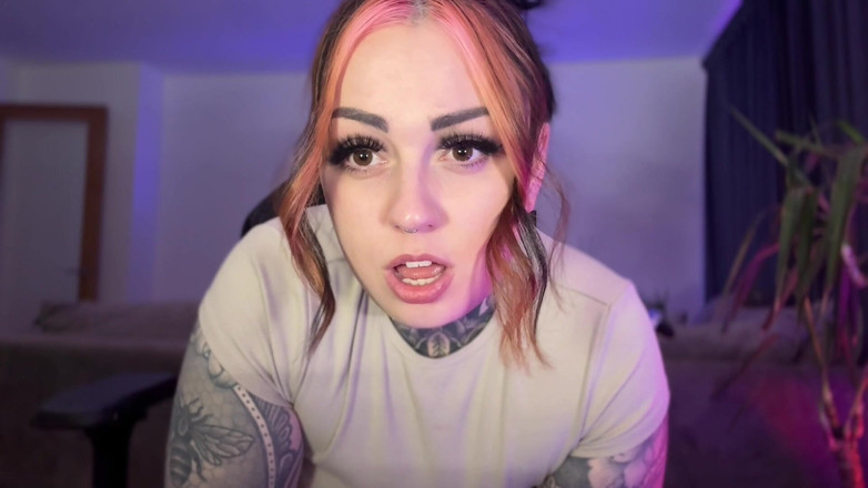 Miss Valentina: Фінансова руїна гра