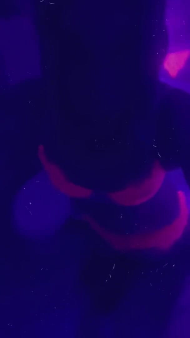CarmenMelatonin: Pink rave girl wants to play