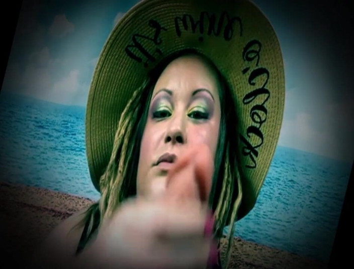 Campsissyboi: bare rasdaar land ki dimaagi chudaee