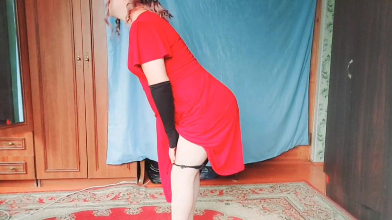 Kitty_Cross: Pinggul banci menggoda perlahan-lahan menggoda