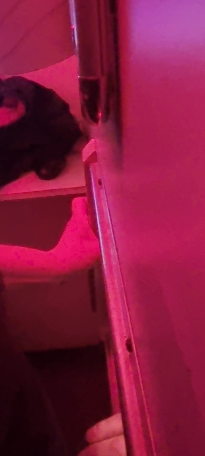 R b hubby: Lärarfru kan inte få nog av glory hole