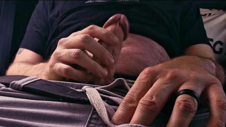 Beard Punk: Бісексуальна інструкція з дрочки, камшот зі мною