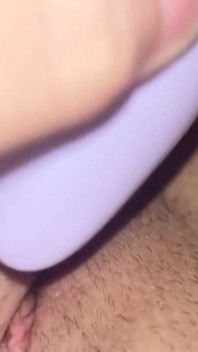 Pretty Pussy Shorty Stepsis Showing off