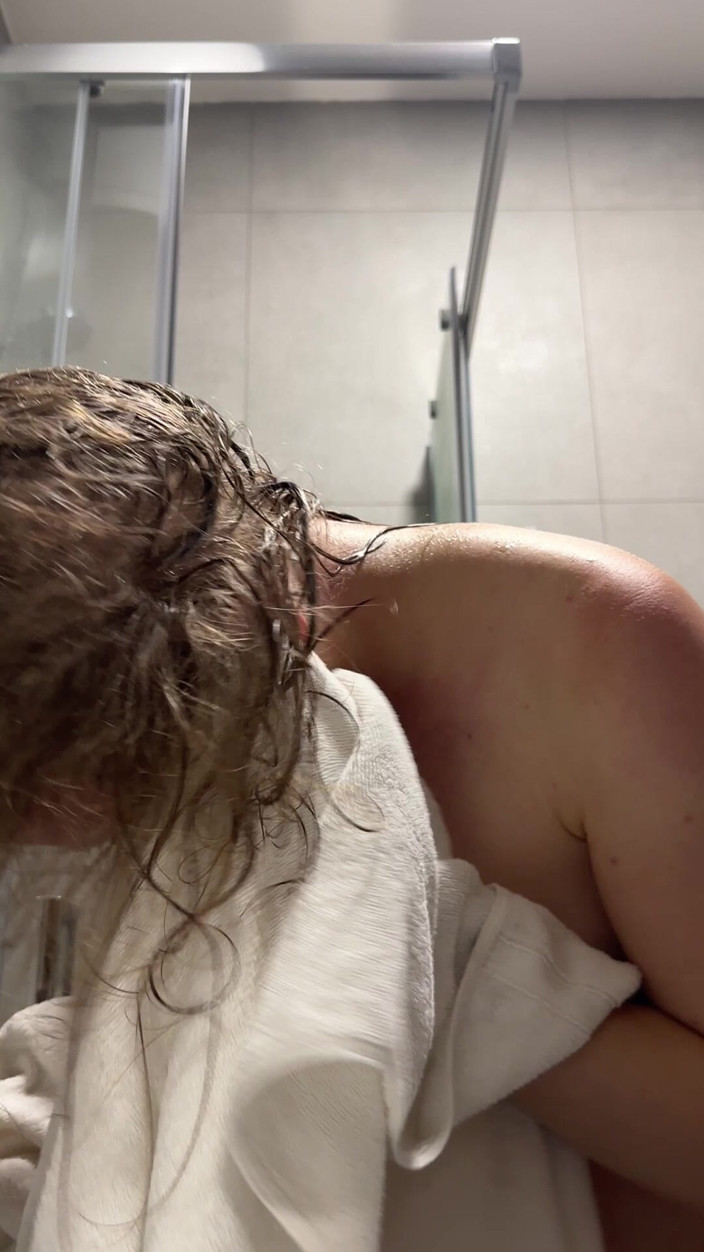 SweetLucy96: Giovane donna con i capelli biondi