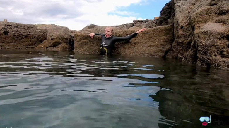 UKCuteGirl Lucy Lauren: Oceánská lanová bondage s ballgag v neoprénu