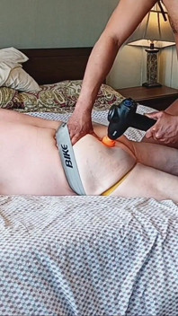Masseur Can't Resist!! Bear Gets Much More Than He Was Expecting!
