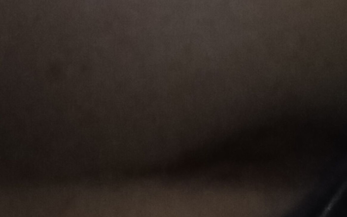 Tscockslut: Chceš nějaký zadek? Wade potřebuje trannyho ptáka