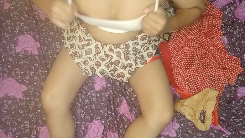 Neelima69: Pelacur desi India dengan Costumer