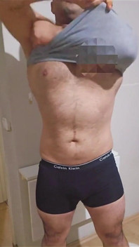 For Those Who Like to Show off Their Arm Muscles and Armpits