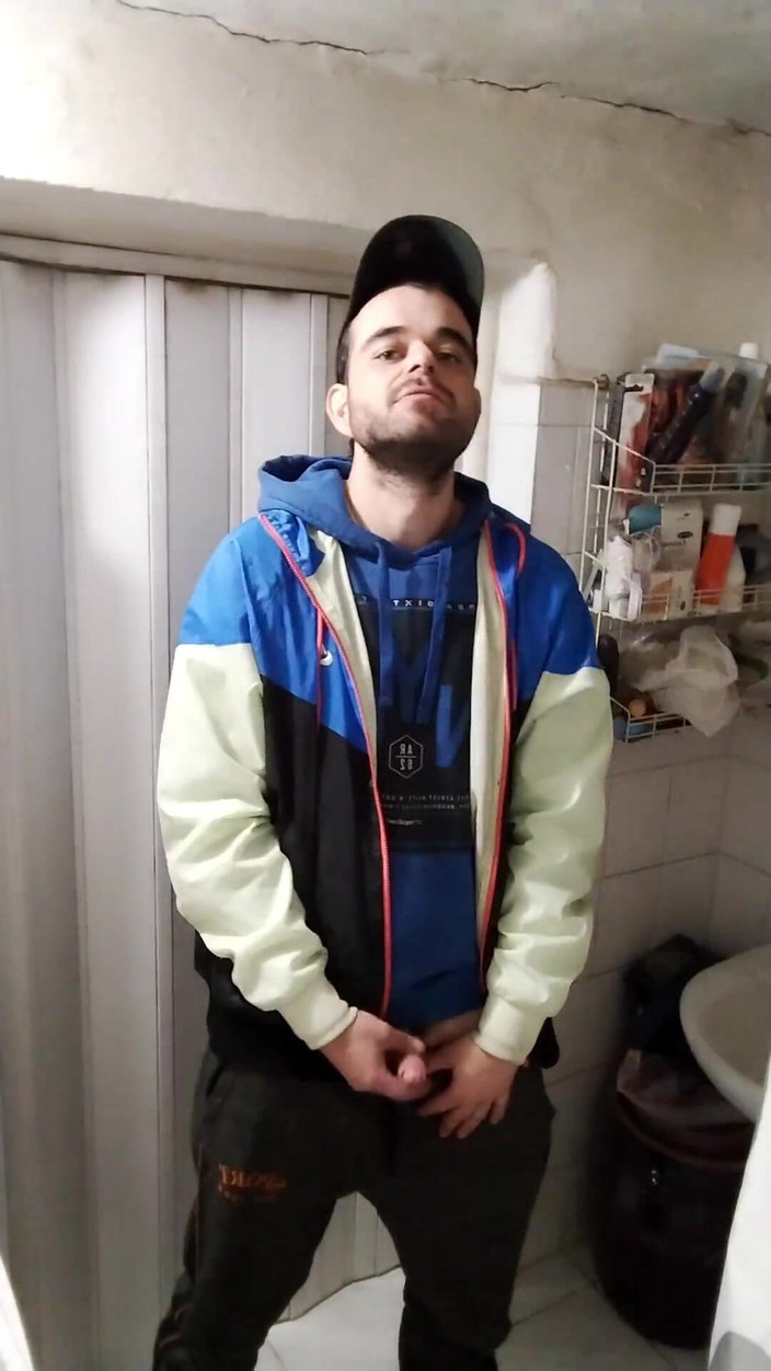 jerkofflover: I Masturbate in Bathroom My Ex-boyfriend