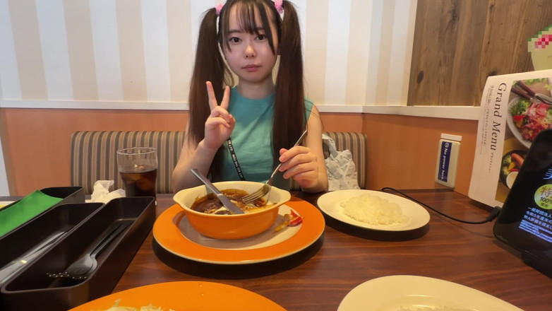 Strix: Фея-близнец с кольцами на сосках еще не знает, что такое секс и не знает, что делать с собой