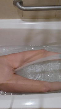 Bathtub Faucet Masturbation