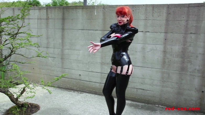 RedXXX: Padrona rossa + lattice nero