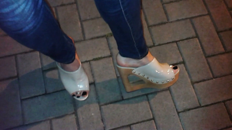Heelex: Platform Mules
