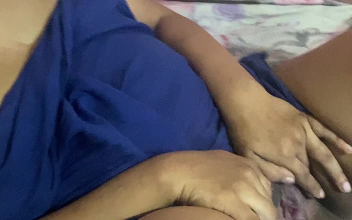 Arabicqueen: भारतीय भाभीगर्ल स्तन और चूत शो