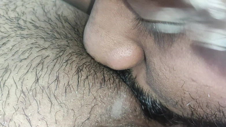 Vaigavarun45: Indiano marido e esposa quente romance com peitos chupam e...