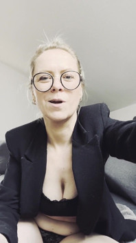 Mia Hase and Her Self-fuck to All the Stefans of Our World. I Love It...