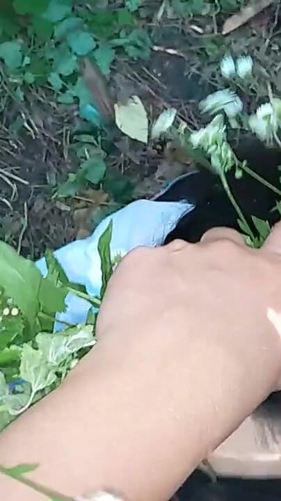 Lesbian-illusion: J’ai pris un risque et j’ai baisé la bouche de...