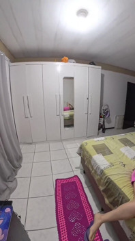 Hospodyňka platí technika svým zadkem, zatímco manžel je pryč