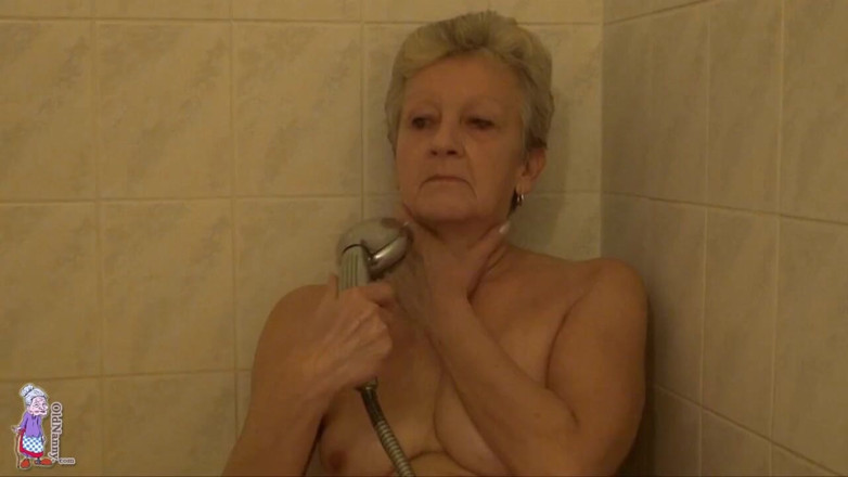 Old Nanny: Grandma Rubbing Her Juicy Pussy in Bathroom and Gets Orgasm