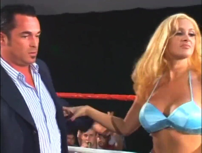 Vintage Usa: Big boobs sexy blondes big dick sucking in the ring