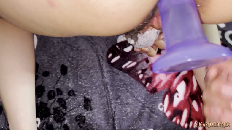 SugarDaddyMex: Dulce Mahu Diregangkan Untuk Dubur Dan Charli Bersedia Untuk MengongkekNya...