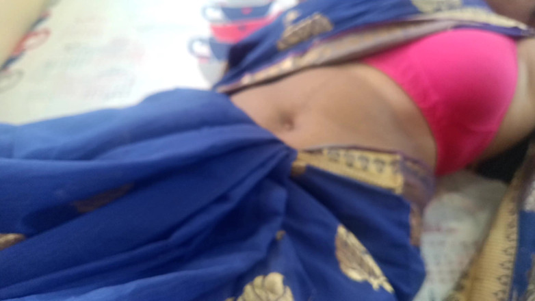 Wonder: La casalinga chennai scopa duro a letto con il vicino