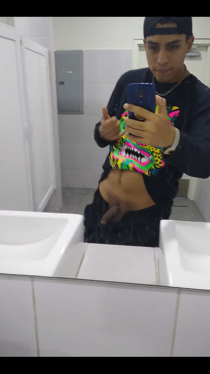 AlexAlejandro13: 来吧 抚摸我